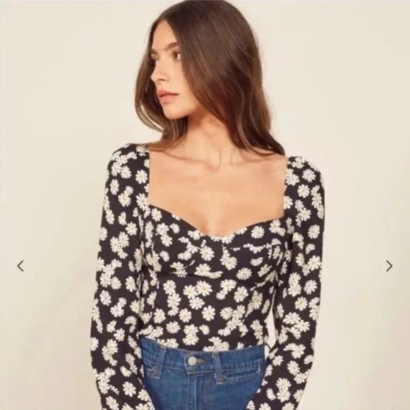 Reformation Tops - REFORMATION Reign Top - Daisy Size Size 6